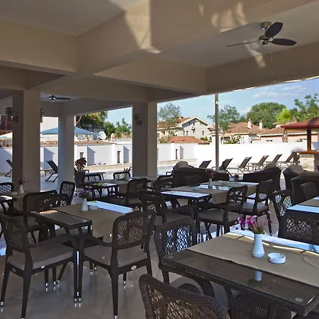 ホテル Montana ダルヤン