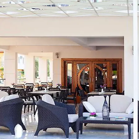 Montana Hotel 3*