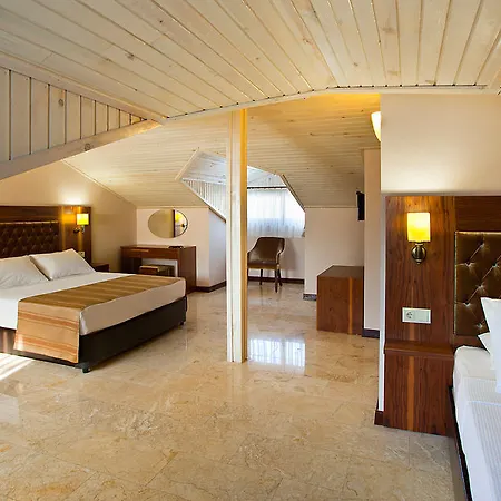 Montana Hotel